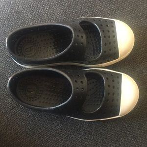Kids size 10 NATIVE shoes